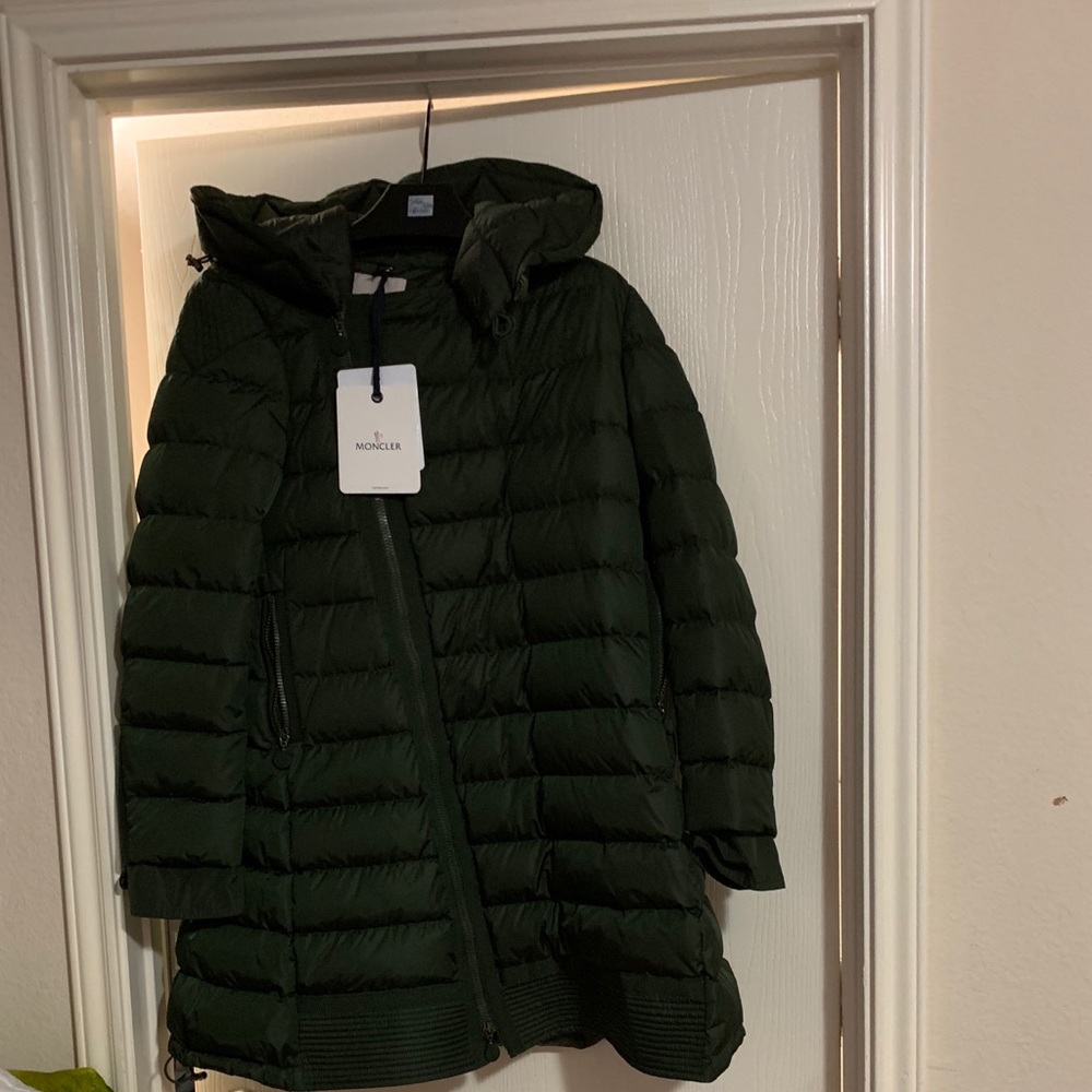 Moncler - Picture 4 of 4